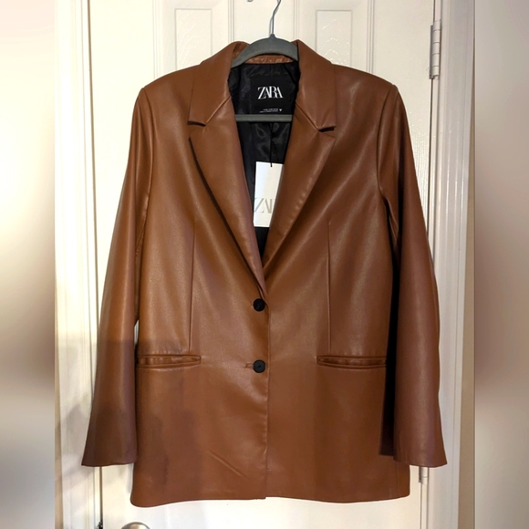 NWT camel vegan leather blazer - Picture 5 of 7